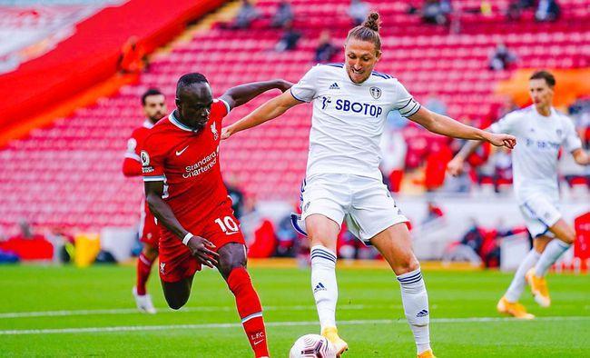 “苏超”冠军的排面，泰州市委书记和市长更衣室祝贺泰州夺冠（泰州问鼎苏超，市委书记、市长走进更衣室致贺）