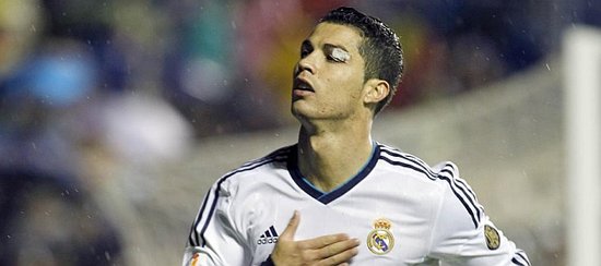 阿姆斯特丹市长：已对阿贾克斯球场燃放烟花一事展开调查（阿姆斯特丹市长宣布启动对阿贾克斯球场烟花事件的调查）