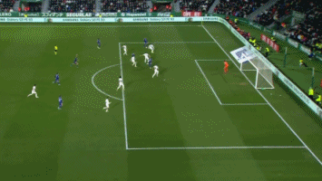 图片报：拜仁正在考察桑托斯19岁的巴西左后卫索萨（拜仁关注桑托斯19岁巴西左后卫索萨，已派员考察）