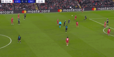 倒钩踢到对手面部被罚下，安东尼：我想赢，这是一个无意动作（倒钩误中对手脸部吃红牌，安东尼：只想赢，并非故意）