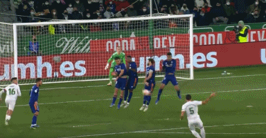 英格兰大名单：凯恩领衔，贝林、福登回归，拉什福德在列（英格兰公布名单：凯恩领衔，贝林厄姆与福登回归，拉什福德入选）